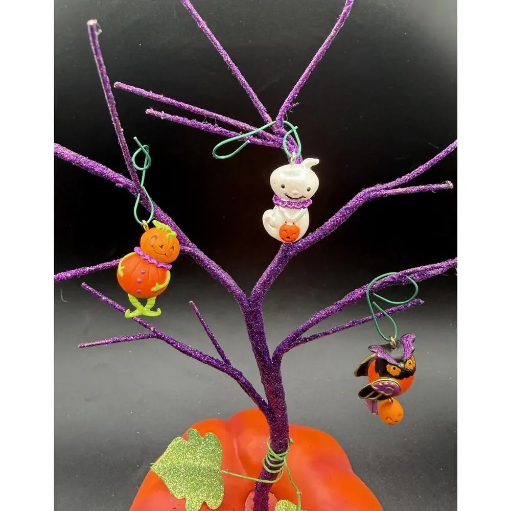 Hallmark Lighted Pumpkin Halloween W/ Mini Ornaments Tree Jack-o-lantern -Lo24